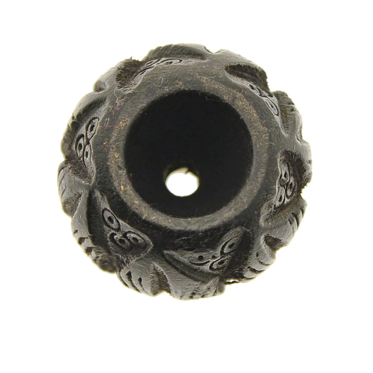 Cazoleta redonda con decoración - madera